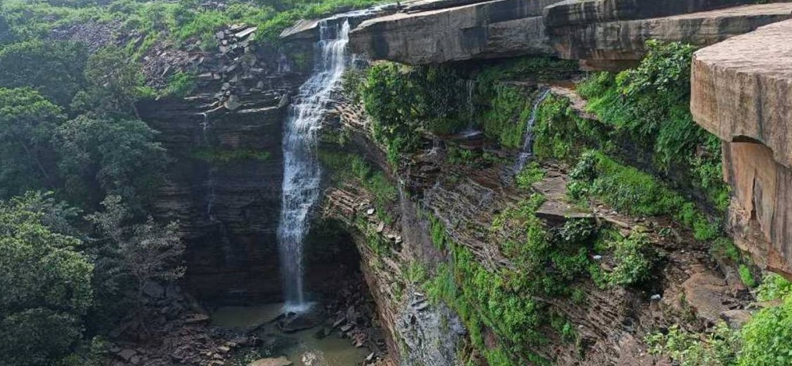 2 Nights 3 Days Panna Holiday Tour Package with 1 Jeep Safari